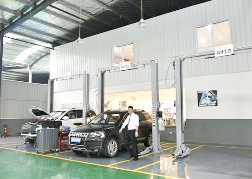 4S店的銷售經理 4S店的銷售經理